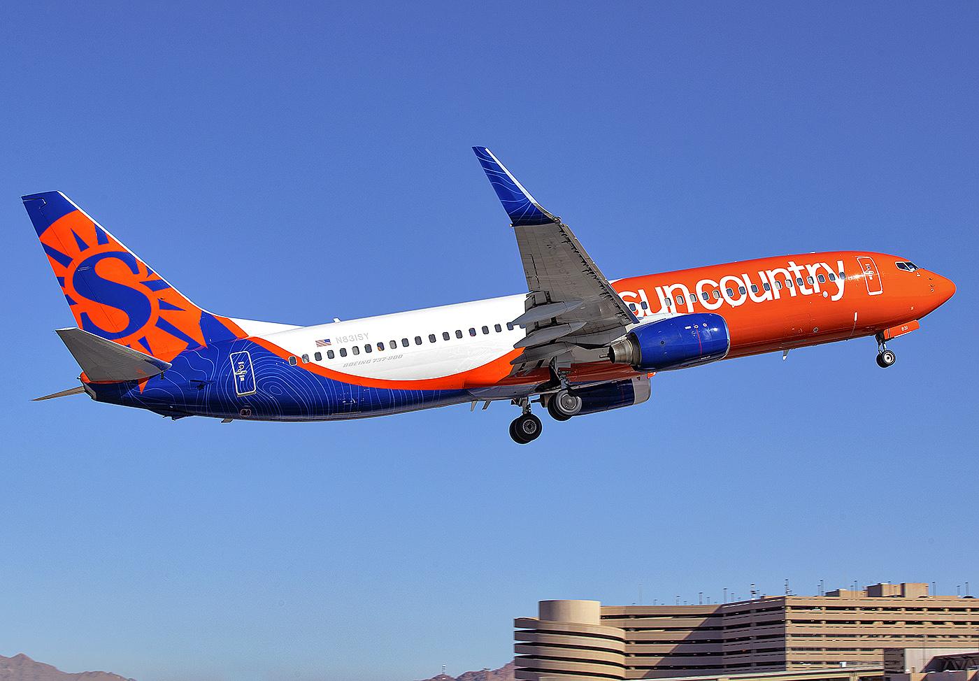 Sun Country Airlines 737-800