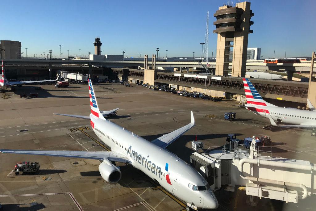 AA planes at DFW