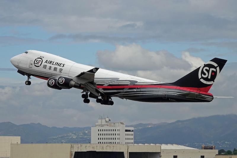 SF airlines jet