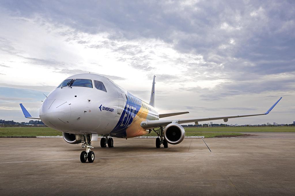 embraer 175 aircraft on ground 