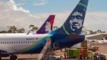 Alaska Airlines and Hawaiian Airlines jet planes