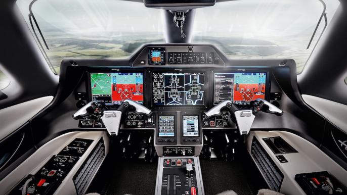 Phenom 300E Cockpit